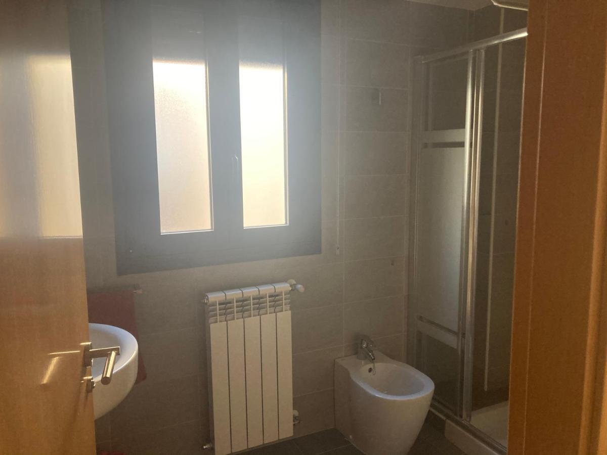 Modern & Cosy Apartment In Jaca Pyrenees Spain エクステリア 写真